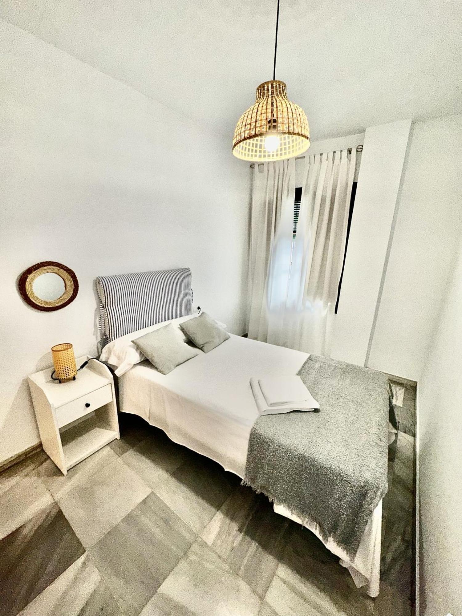 Apartamento Arellano Apartment Carmona  Exterior photo
