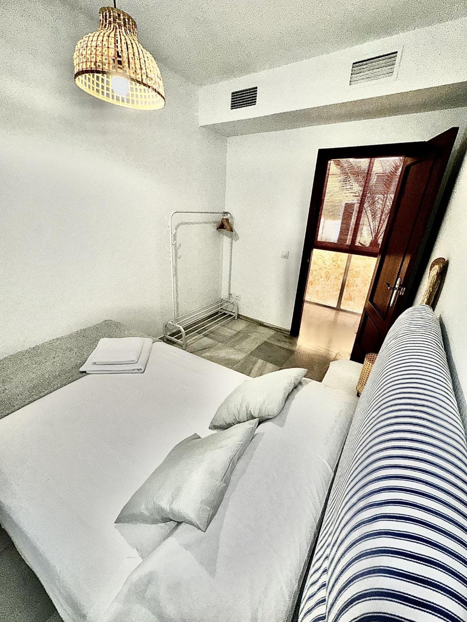 Apartamento Arellano Apartment Carmona  Exterior photo
